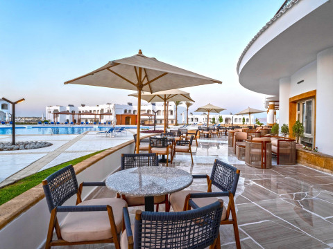 Invidia Coral Beach Tiran