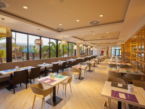 Abora Continental by Lopesan Hotels