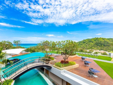 Crest Resort & Pool Villas Phuket