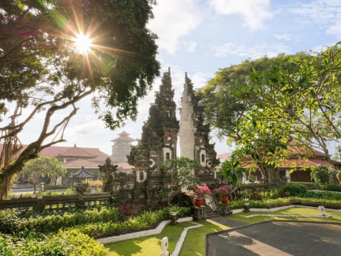 Nusa Dua Beach Hotel & Spa