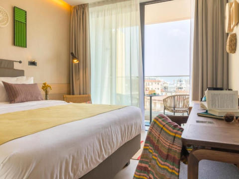 Hotel Indigo Larnaca - Adults Only, an IHG