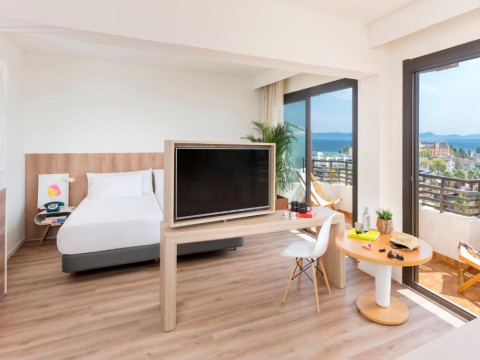 Innside by Melia Alcudia