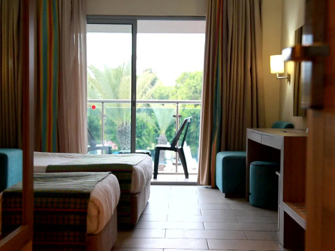 Insula Resort & Spa