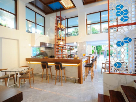 Atrium Ambiance Hotel