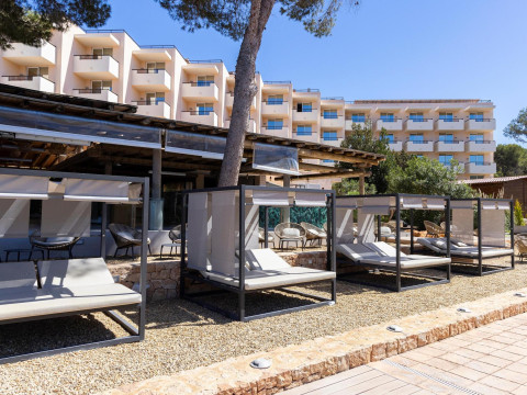 Invisa Hotel Club Cala Verde