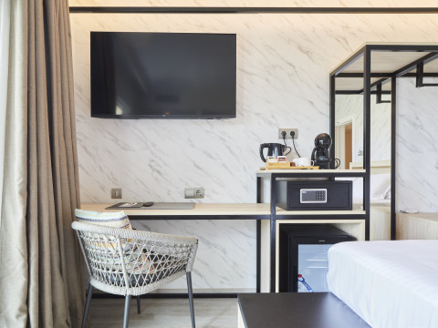 Invisa Hotel Es Pla - Adults Only