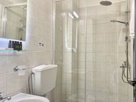 IONIAN SUITES BY BRUSKOS