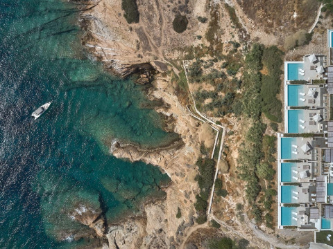 Ios Grand Pool Suites