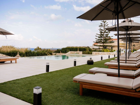 Irida Hotel