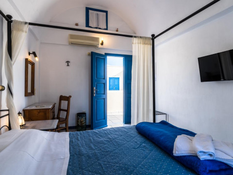 Irigeneia Hotel