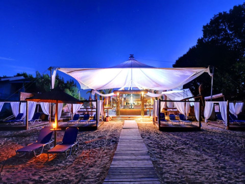 Island Beach Resort (Adults Only)