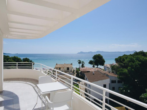 Ivory Playa Aparthotel