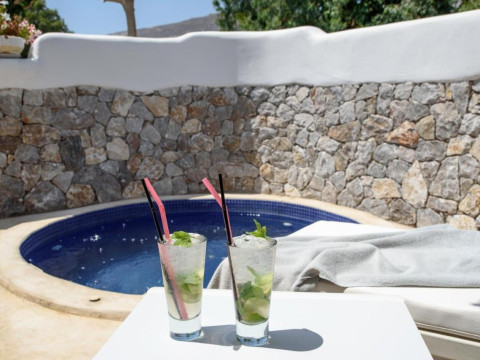 La Mer Deluxe Hotel & Spa