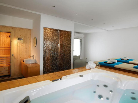 Anemos Luxury Grand Resort