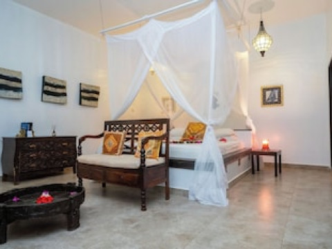 JAFFERJI BEACH RETREAT
