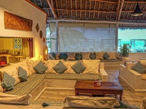 JAFFERJI BEACH RETREAT