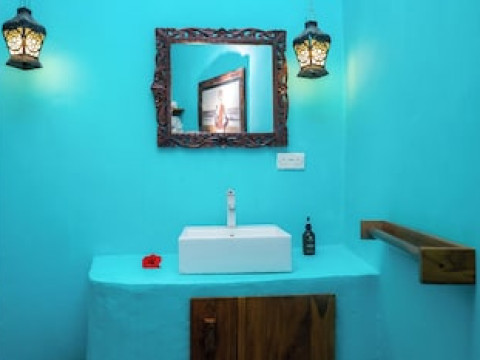 JAFFERJI BEACH RETREAT