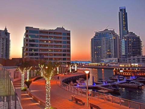 Jannah Marina Bay Suites