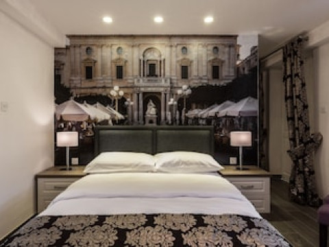JEAN DE VALETTE BOUTIQUE LIVING