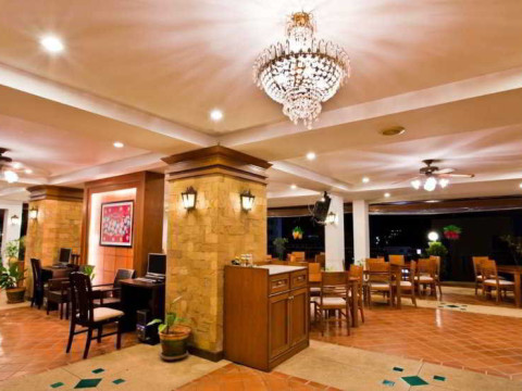Jiraporn Hill Resort