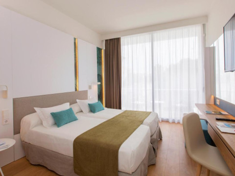 Js Yate Hotel