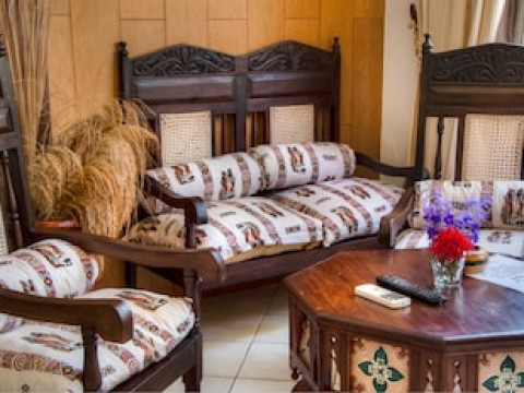 KAHAMA HOTEL MOMBASA