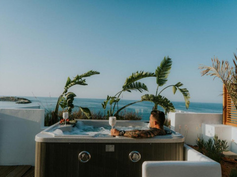 Kahlua Sea View Suites