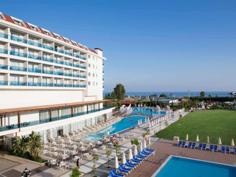 Croaziera Tarile Nordului (Vas Horizon)