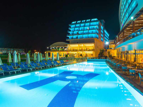 Croaziera Tarile Nordului (Vas Horizon)