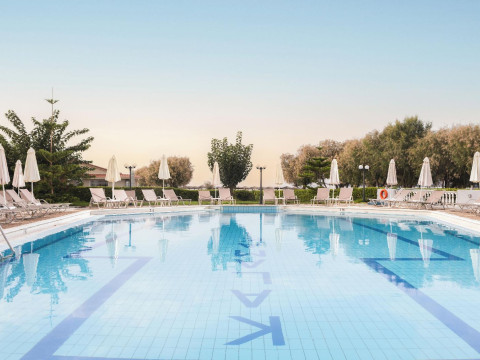 KALAMAKI BEACH HOTEL, ZAKYNTHOS ISLAND