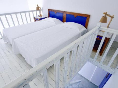 KALIDON BEACH HOTEL