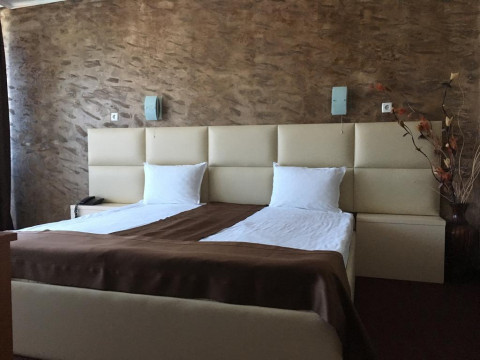 KAMENETS HOTEL KITEN