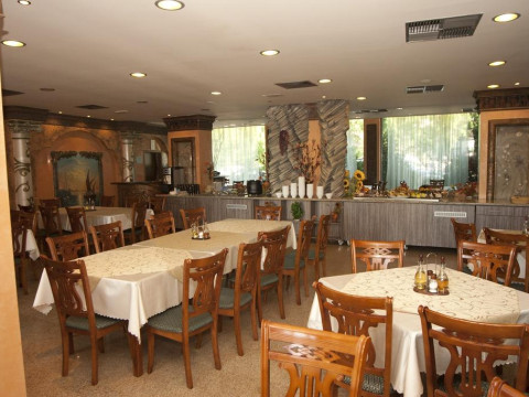 KAMENEC HOTEL KITEN