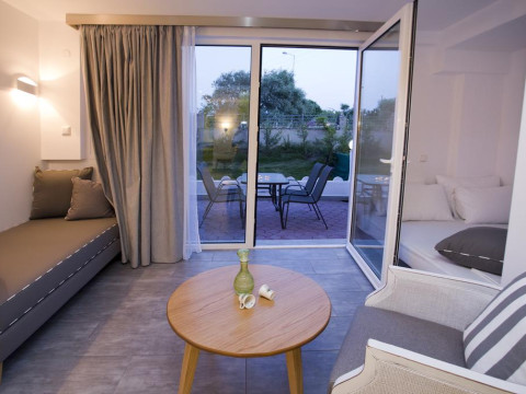 Kapahi Sea View Hotel Apartments (ex.Villa KpH)