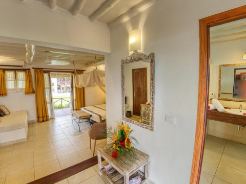 KARAFUU BEACH RESORT & SPA