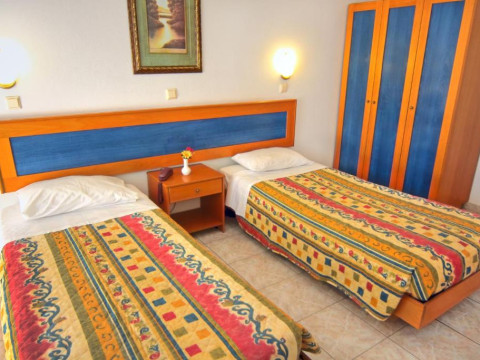 Kassandra Hotel