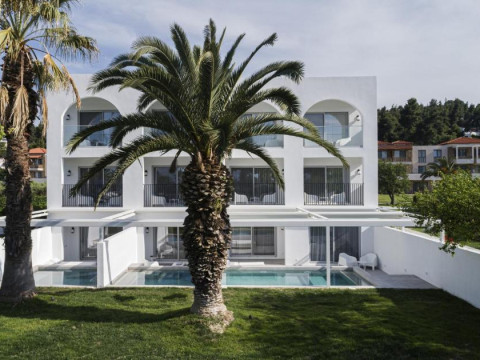 KASSANDRA PALACE - KRIOPIGI