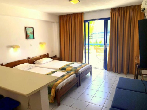 KASSAVETIS CENTER HOTEL STUDIOS & APARTMENTS