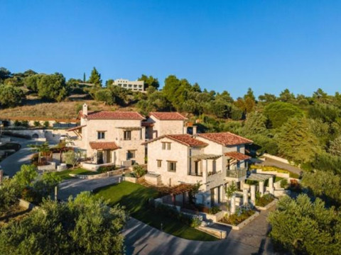 Kastri Elia Suites