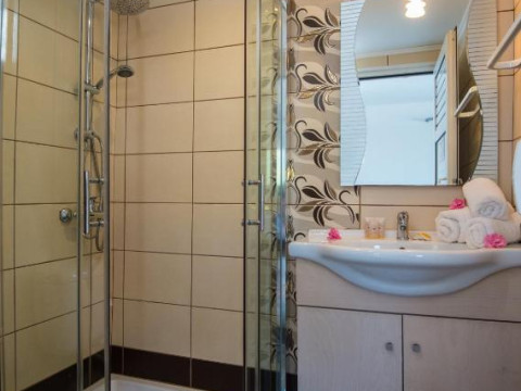 Kastro Beach Apartments