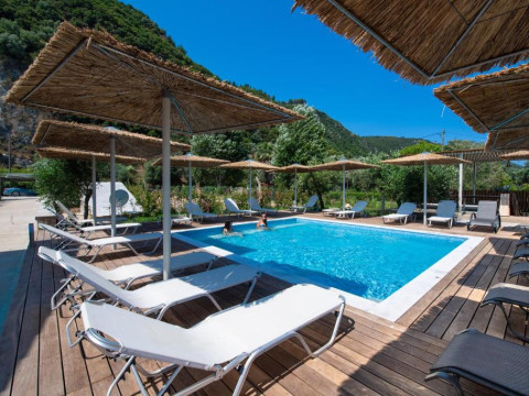 Kastro Maisonettes With Private Pool (F)