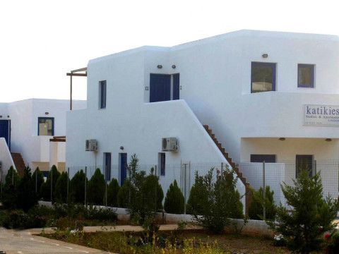 KATIKIES STUDIOS  APARTMENTS