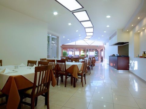 Katrin Hotel & Bungalows