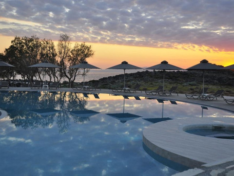 Kavos Hotel