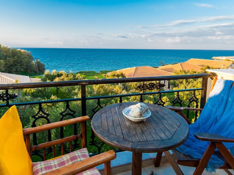 KAVOS PSAROU STUDIOS AND APARTMENTS