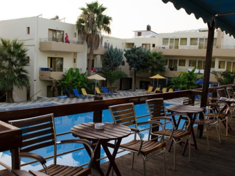 KAVROS GARDEN STUDIOS & APARTMENTS HOTEL
