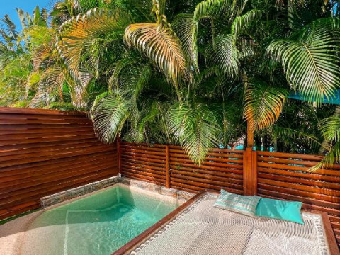 Kawan Bay Suites