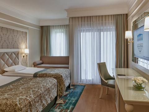 Kaya Artemis Resort & Casino
