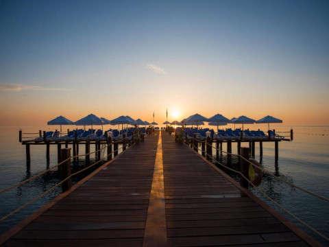 Akra Kemer