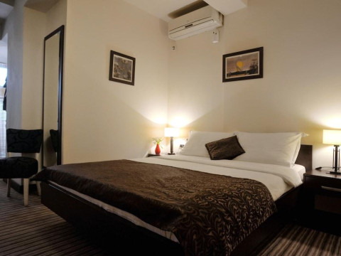 Keto Hotel